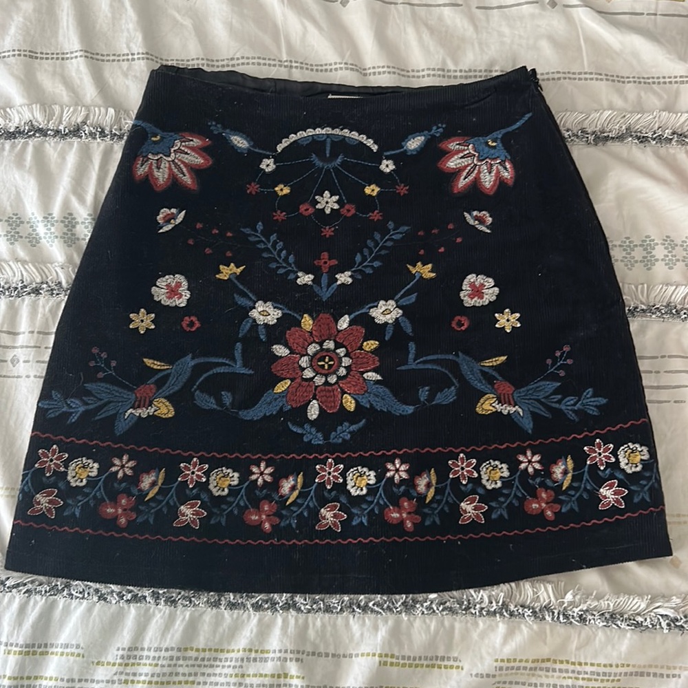 Miami black embroidered mini skirt - size SMALL